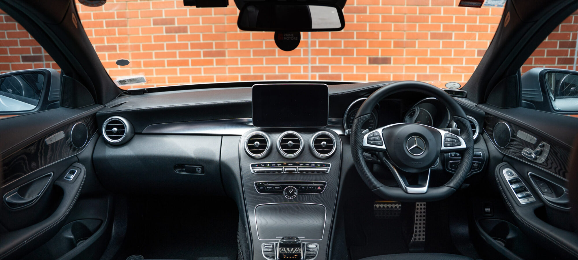 Vehicle Gallery Image