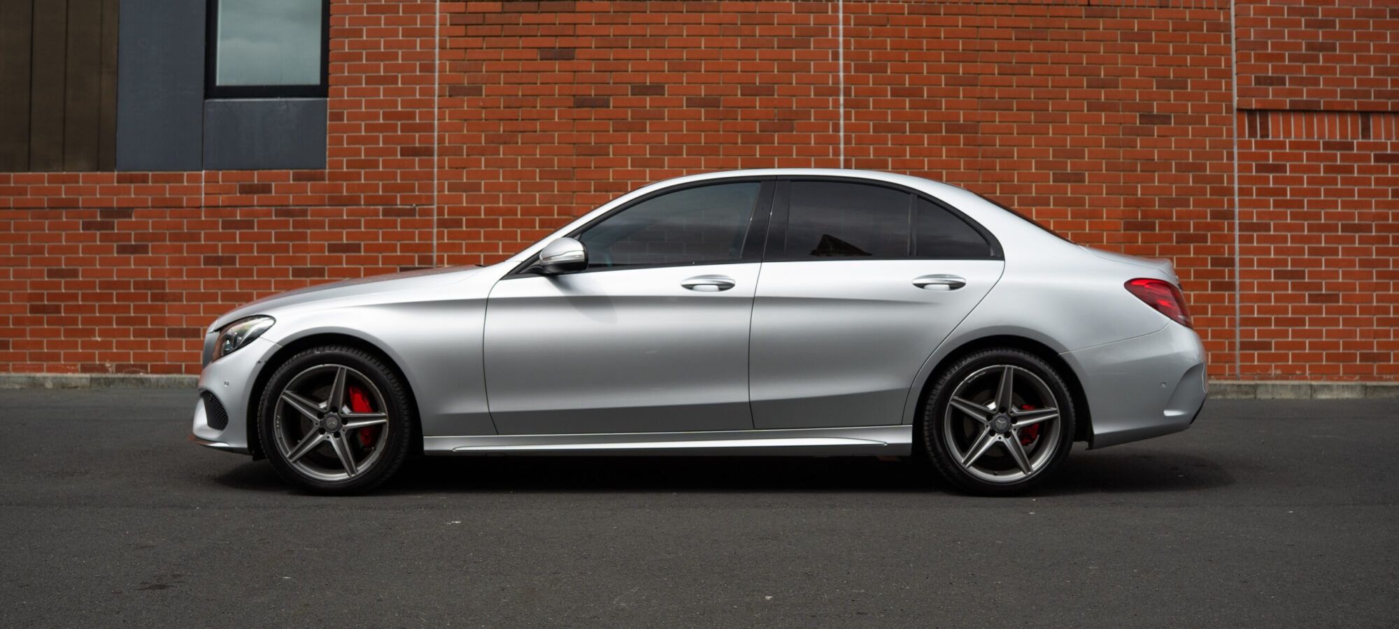 Vehicle Gallery Image