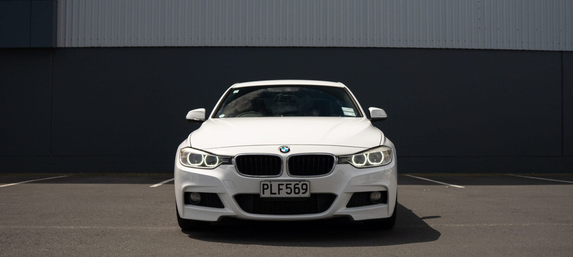 Vehicle Gallery Image
