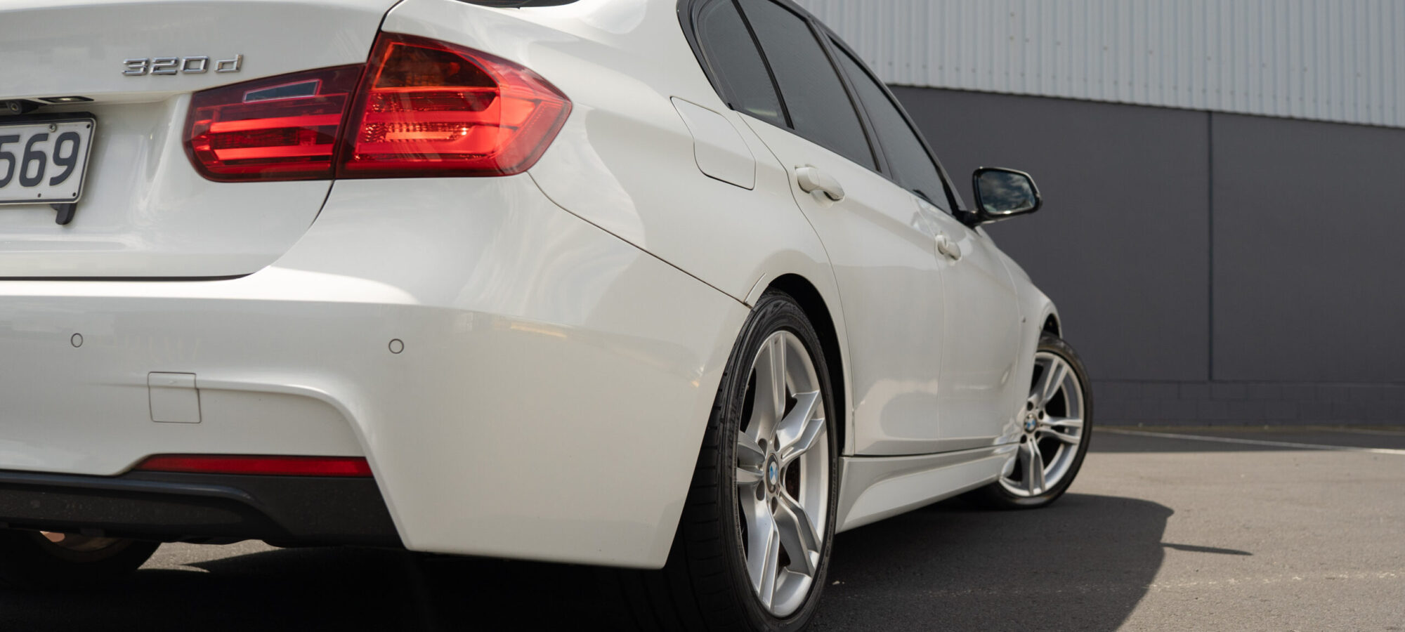 Vehicle Gallery Image