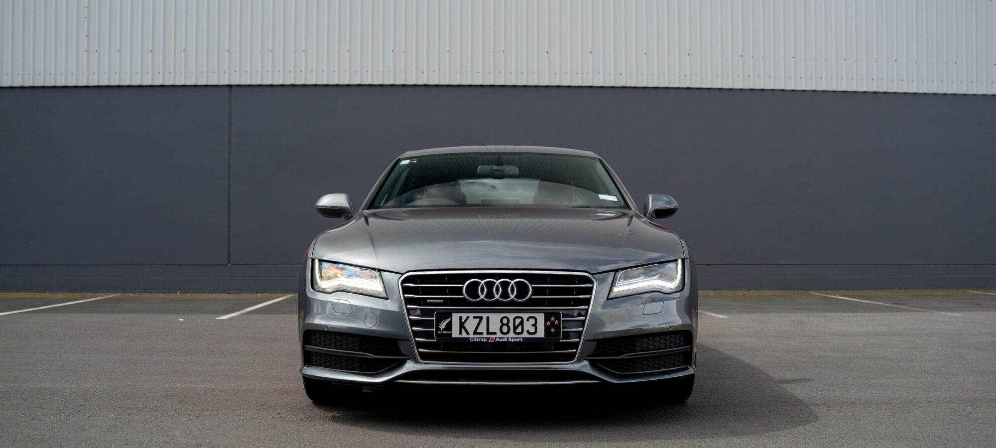 Vehicle Gallery Image