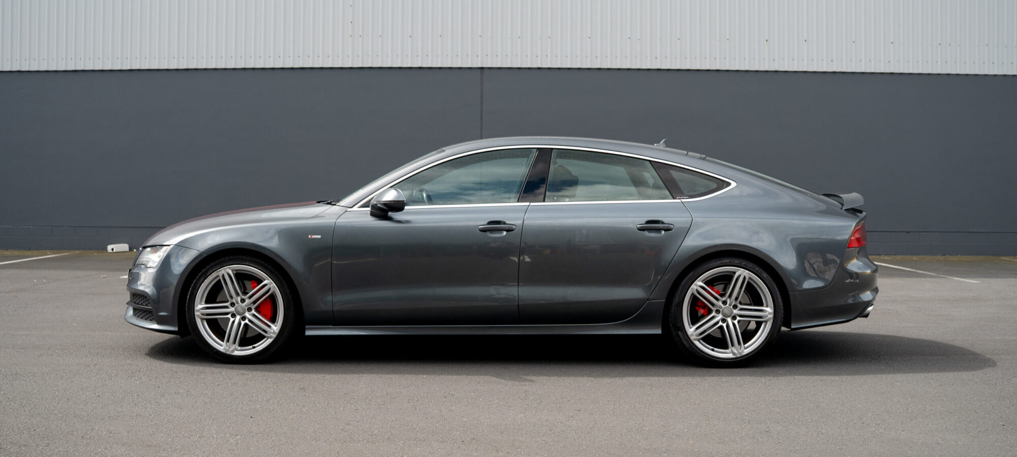 Vehicle Gallery Image