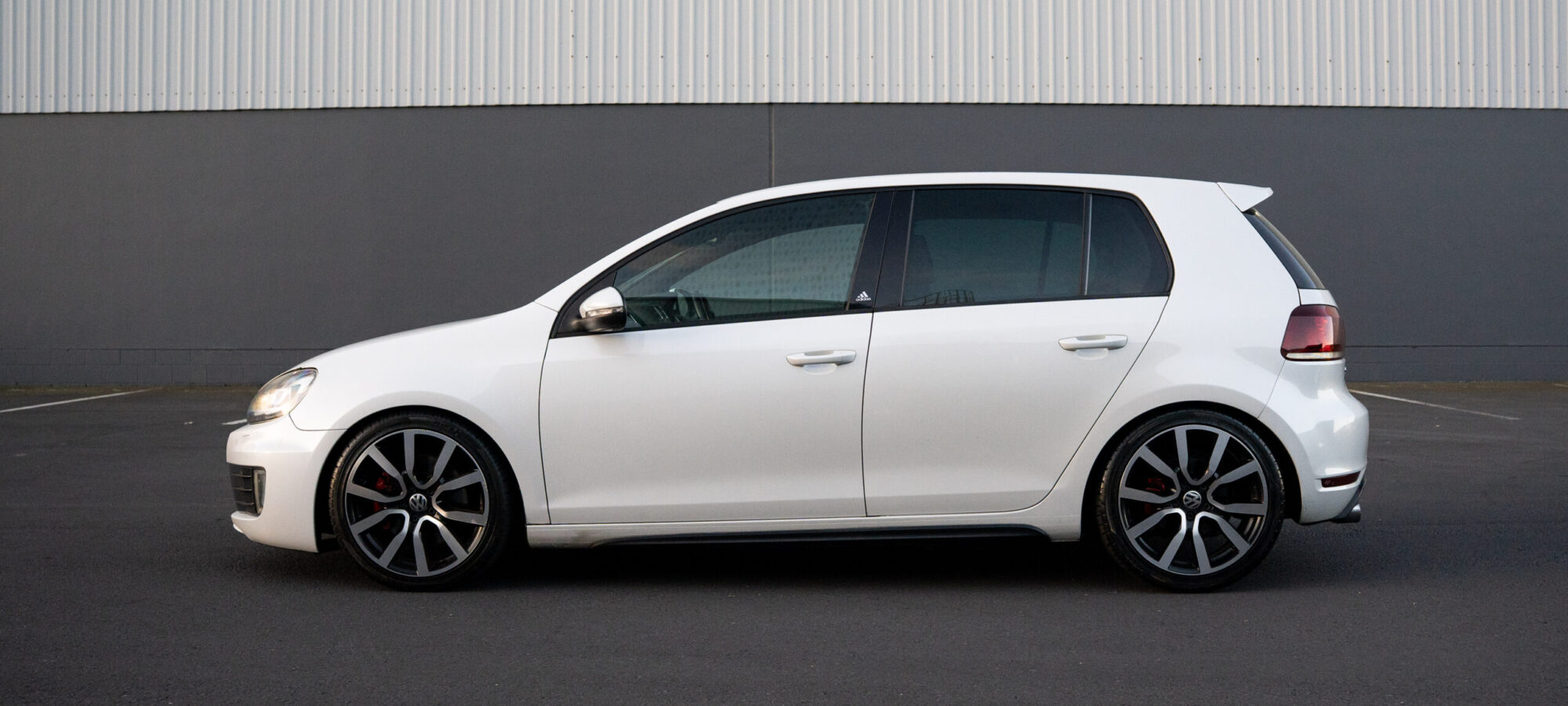 Vehicle Gallery Image