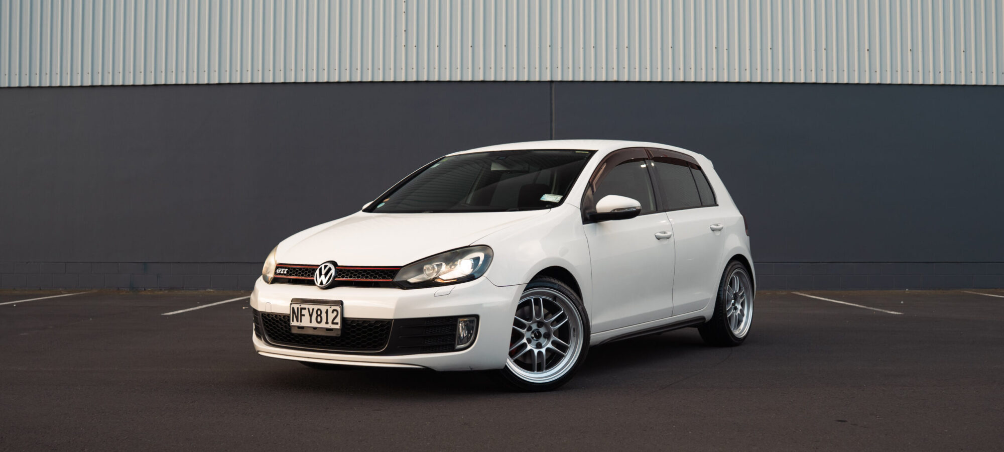 Vehicle Gallery Image