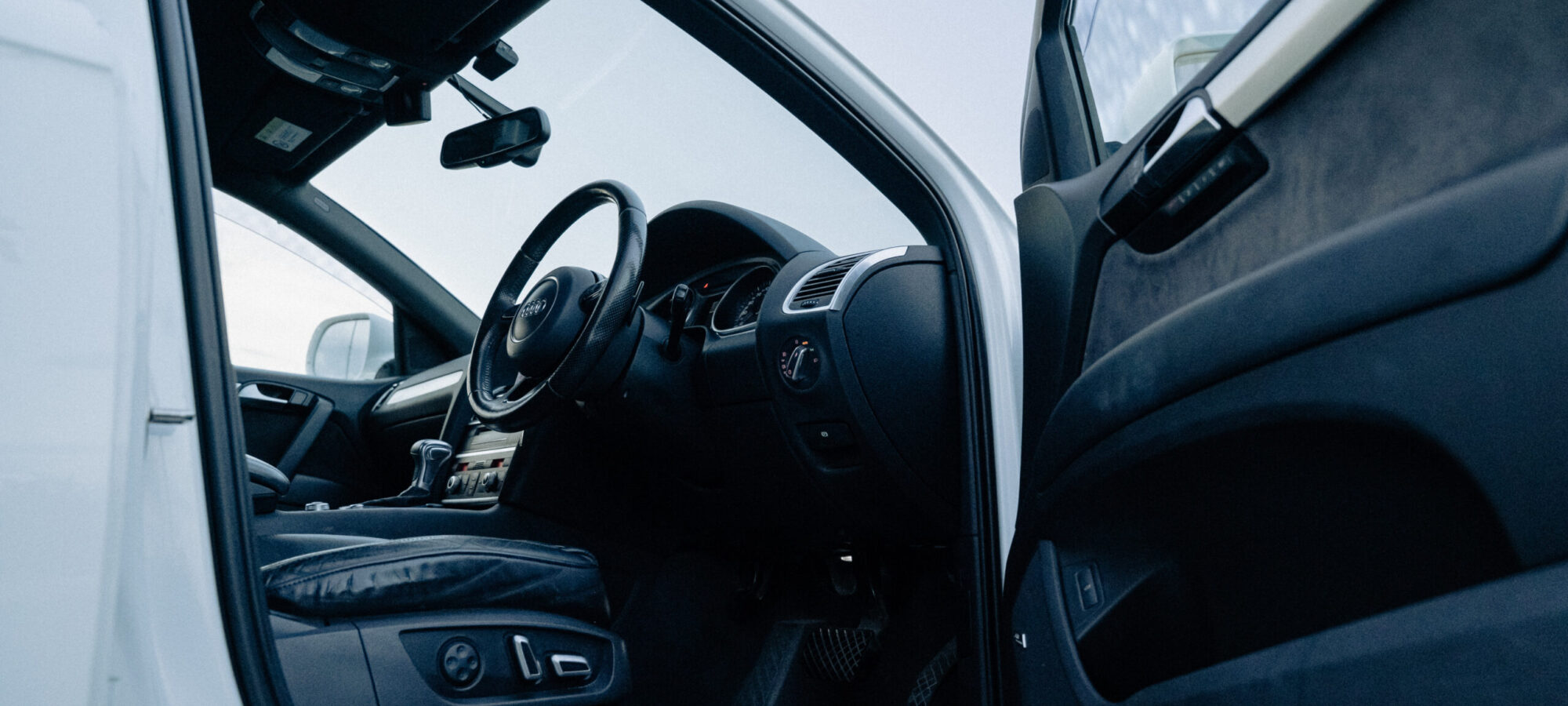 Vehicle Gallery Image